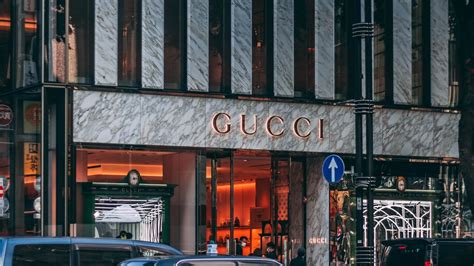 GUCCI 店舗 一覧 